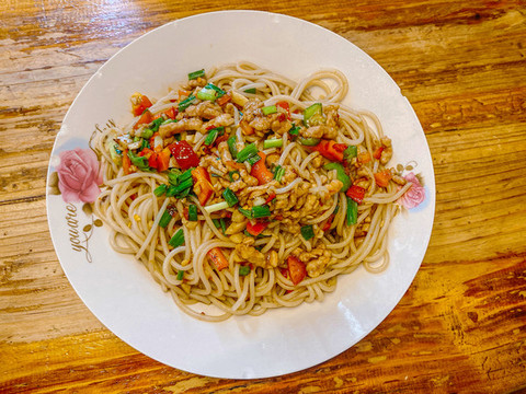 肉絲炒粉