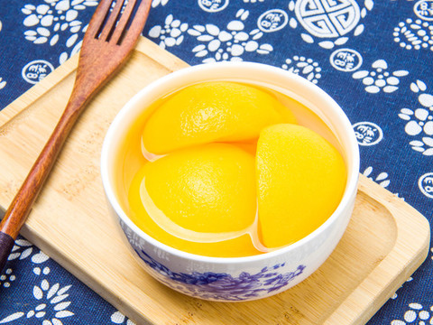 糖水黃桃罐頭美食