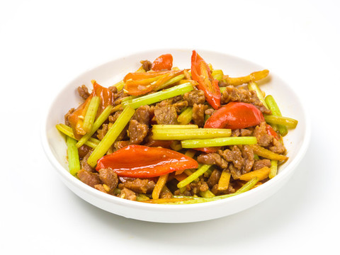 芹菜炒牛肉白底圖