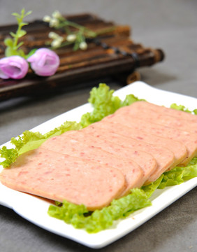 午餐肉