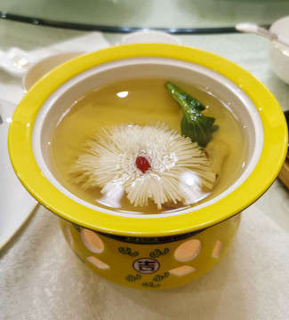 養(yǎng)生菊花豆腐