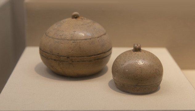 戰(zhàn)國原始瓷鎮(zhèn)