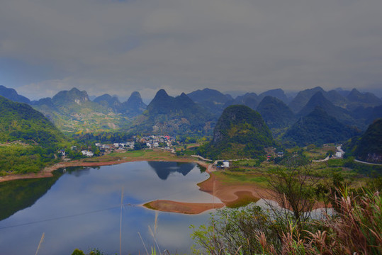 陽(yáng)朔天池風(fēng)光