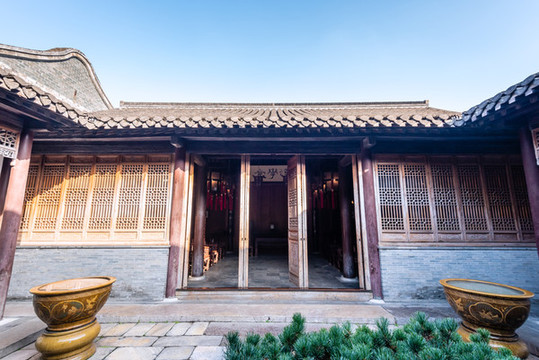 揚(yáng)州個(gè)園的漢學(xué)堂古建筑