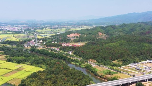 航拍江西青原新圩農(nóng)村