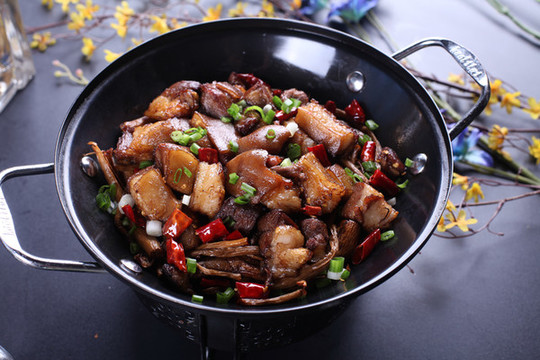 干鍋狗肉