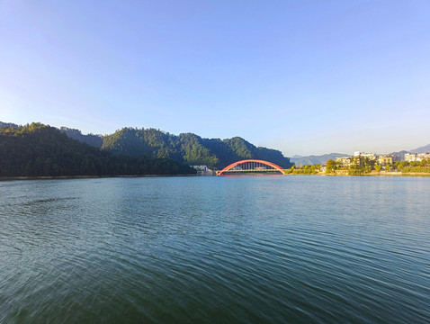 新安江威坪大橋