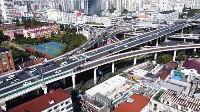 上海立交橋車流