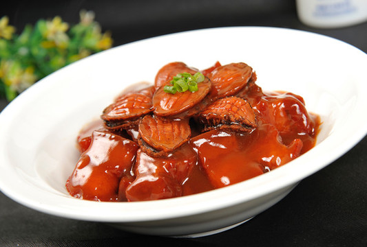 鮑魚紅燒肉