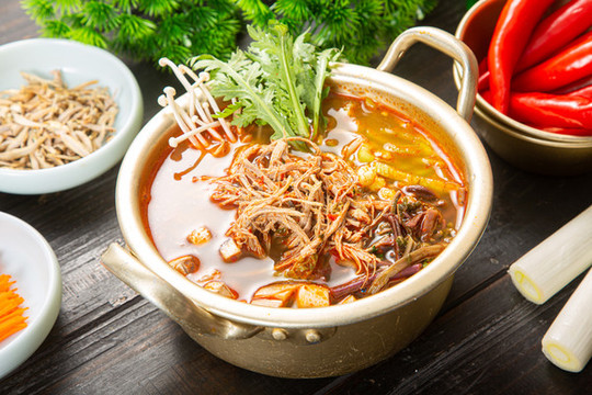 韓式狗肉湯鍋