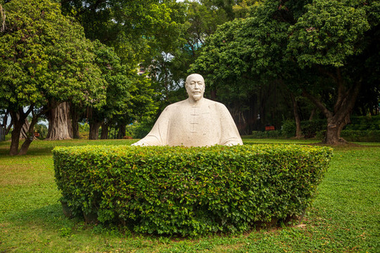 中山公園的關天培雕像