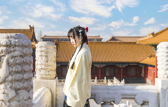 故宮古風(fēng)漢服女性人像
