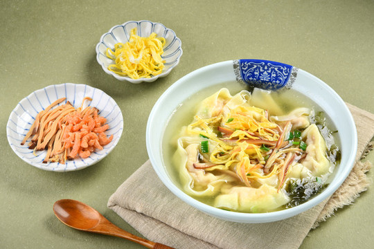 三鮮餛飩