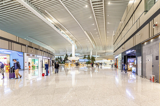 青島膠東國際機場候機大廳