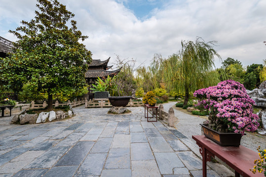 揚(yáng)州瘦西湖徐園的春草池堂吟榭
