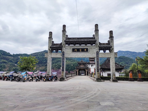 開州風(fēng)雨廊橋