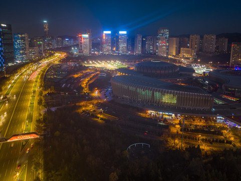 航拍濟(jì)南東部新城夜景