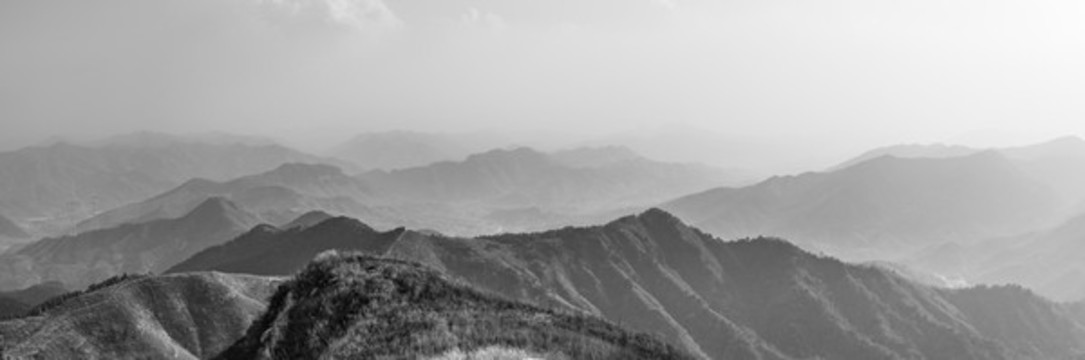 水墨山