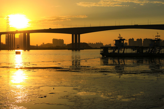 夕陽(yáng)