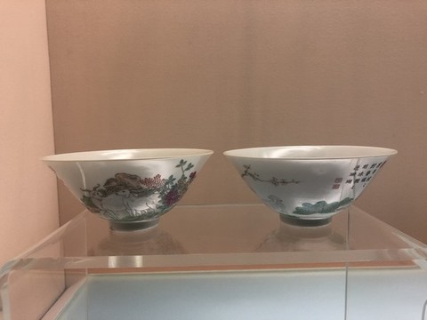 景德鎮(zhèn)窯粉彩三羊圖碗