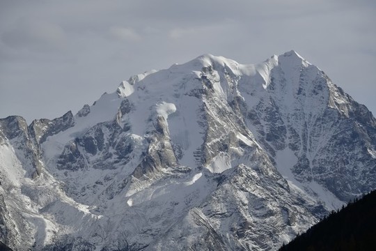 雪山