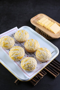 菠蘿包