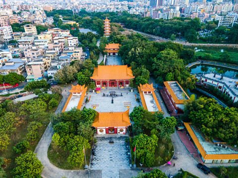 深圳龍崗的龍興寺航拍