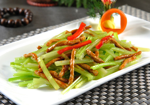 香芹炒肉絲