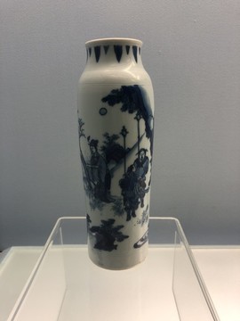 景德鎮(zhèn)窯青花山水人物圖瓶