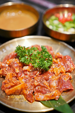 日式烧肉韩国烤肉东北烤肉牛肉