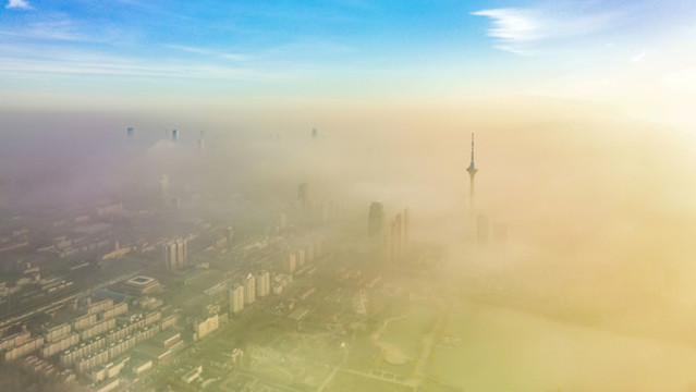 天津航拍美景樓宇霧霾