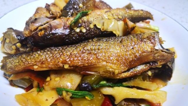 炒臘魚干