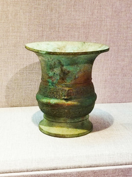 叔造銅尊