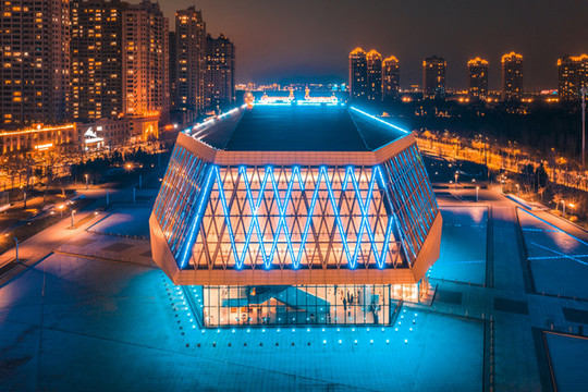 中國黑龍江省哈爾濱音樂廳夜景