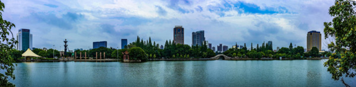 鏡湖公園