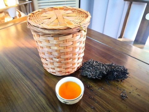 六堡茶竹籮