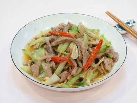 美味的白菜梗炒肉絲