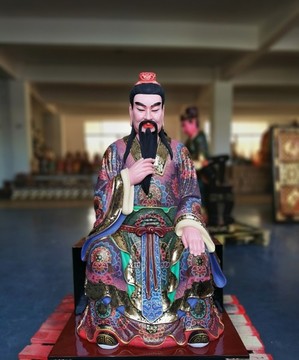 傳統(tǒng)雕像彩繪工藝