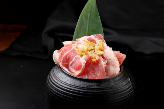 腌罐梅花肉