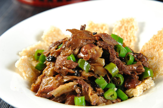 青椒折骨肉
