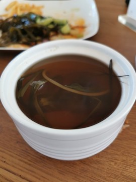 燈芯草雪梨湯