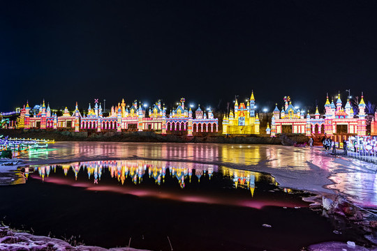 中國(guó)長(zhǎng)春冰雪新天地夜景
