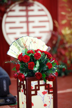紅色新中式婚禮現(xiàn)場(chǎng)