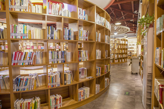 書店書架