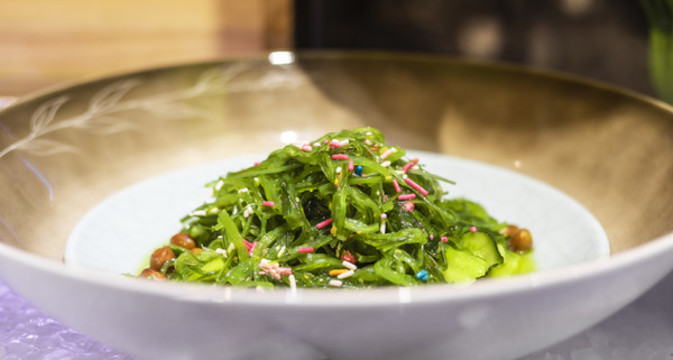 自助餐廳的涼菜美食