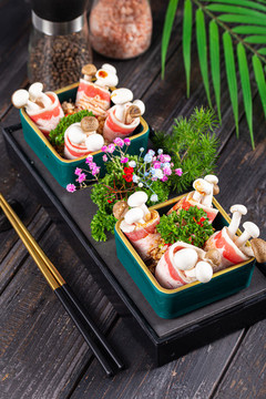 五花肉蘑菇