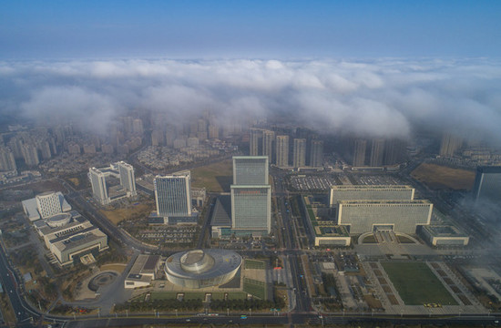 大霧中的城市