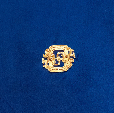 龍紋金環(huán)形飾