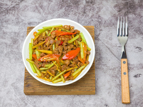 家常菜品小炒黃牛肉