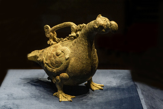 春秋鳥尊